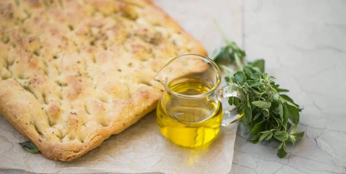 Saftig velsmakende focaccia brod hovedbilde